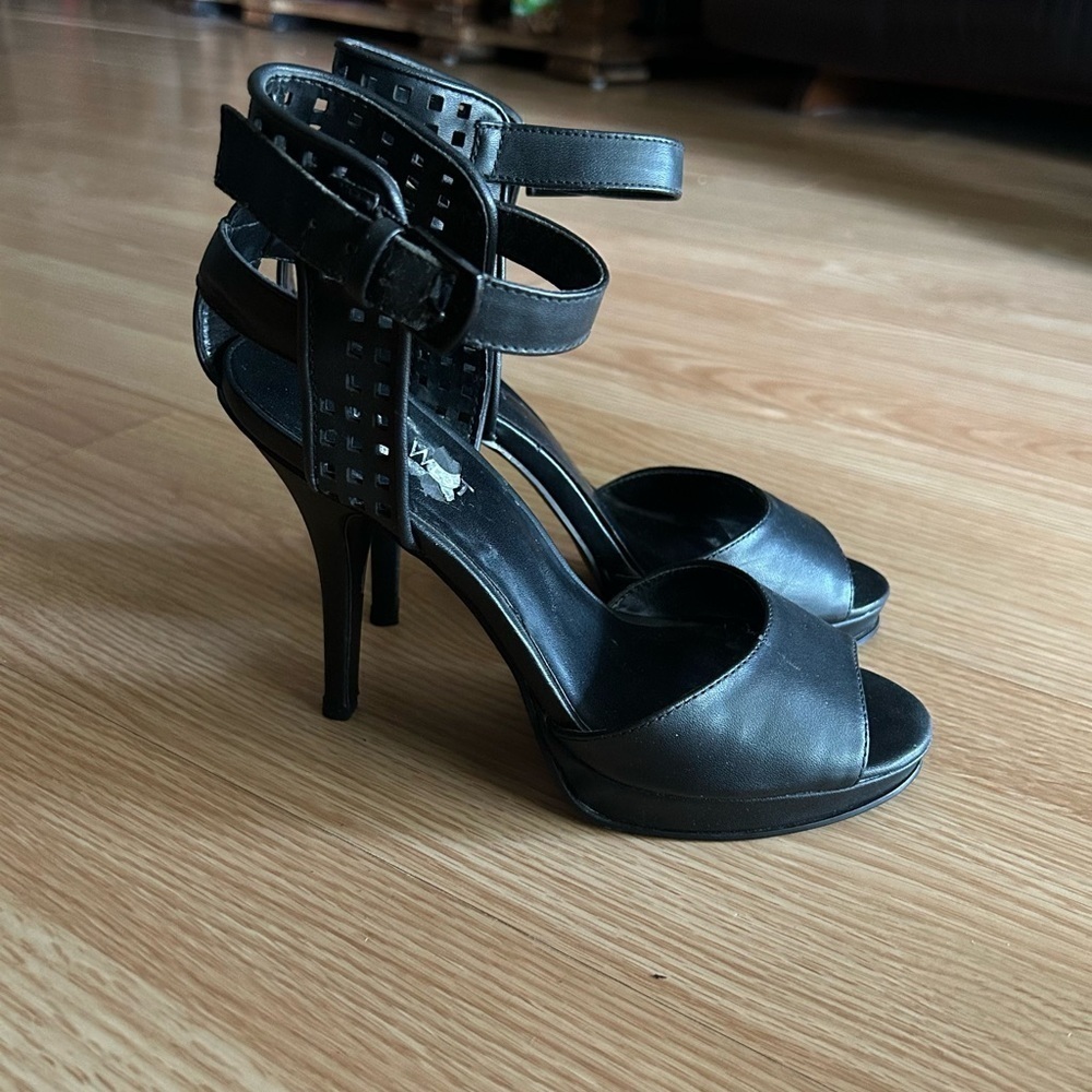Nine West Black Leather Strap Stiletto Heels Women’s 7